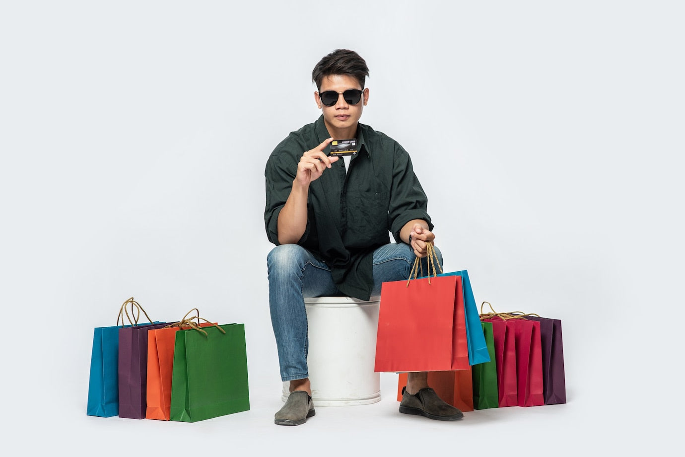 Unveiling the World of Fashion Online Shopping in Pakistan: A Style Guide for Everyone