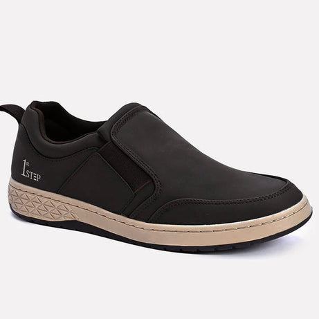 , men's sneakers Pakistan, casual sneakers price