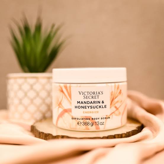 Victoria's Secret Mandarin & Honeysuckle Exfoliating Scrub