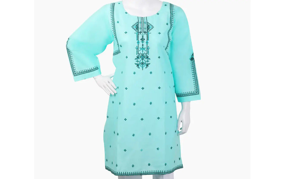 Lawn Love: Your New Embroidered Kurti