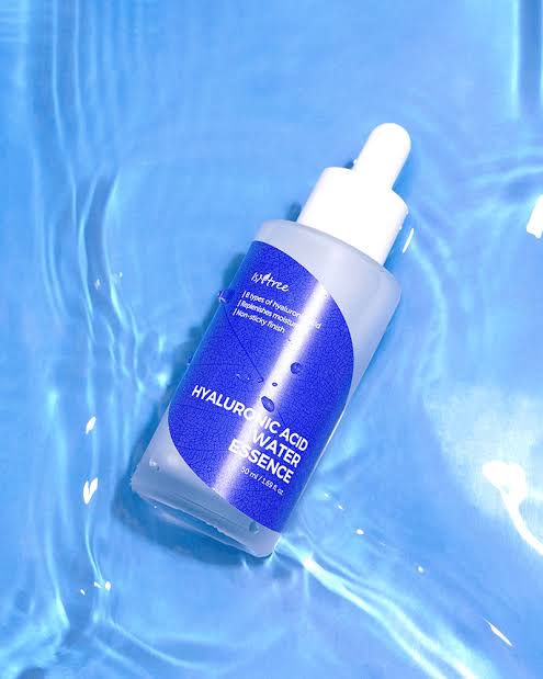 Isntree Hyaluronic Acid Water Essence for Skin Hydration