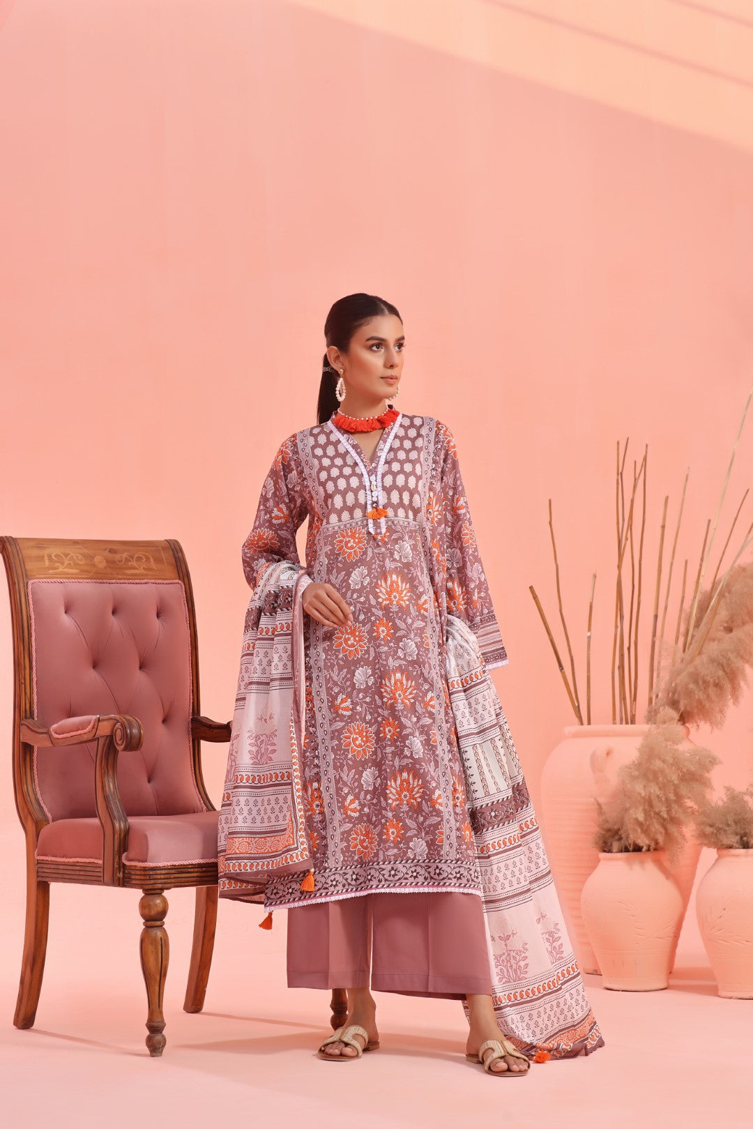 , exquisite women's unstitched fawn lawn fabric, Oaks printed lawn fabric