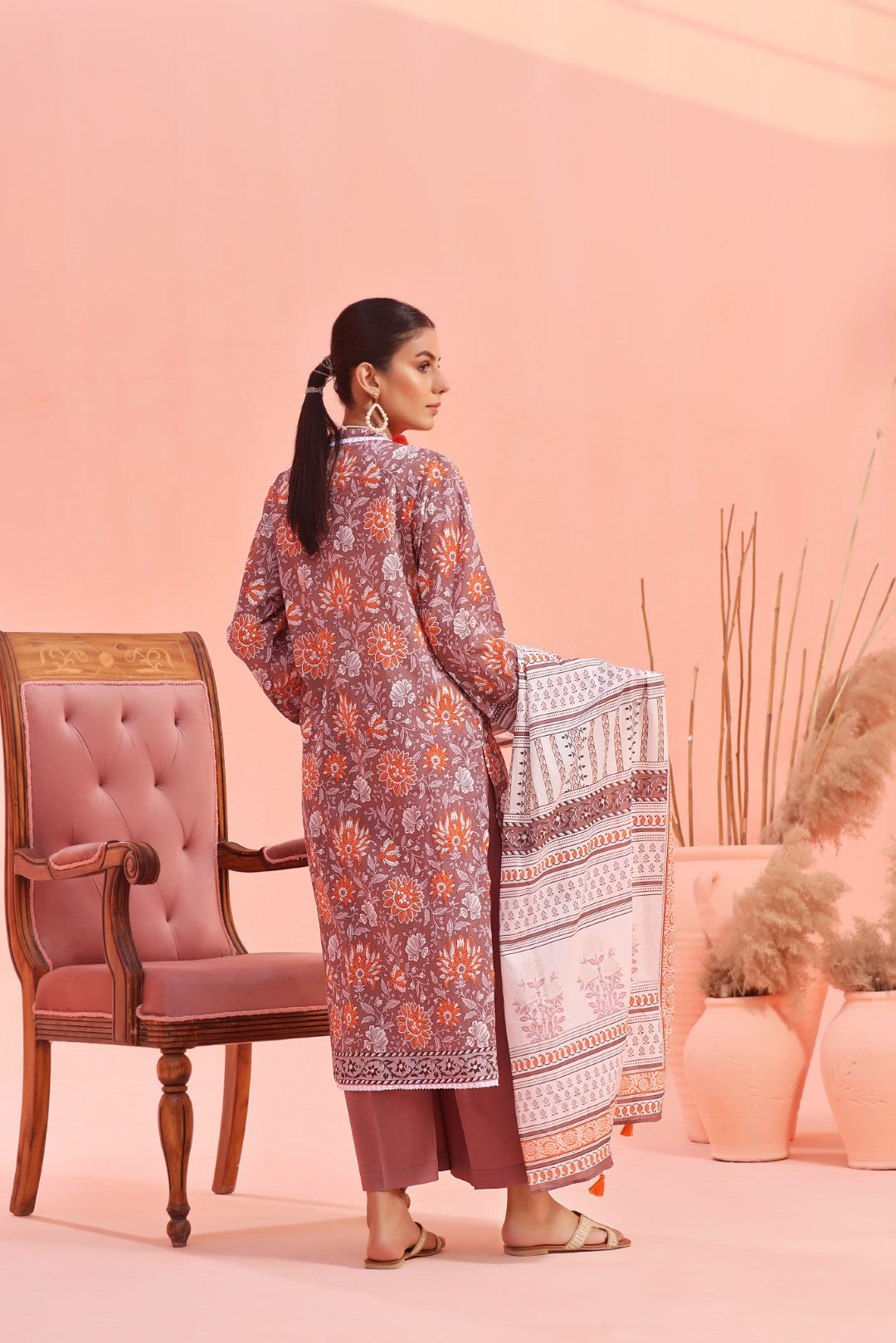 , exquisite women's unstitched fawn lawn fabric, Oaks printed lawn fabric