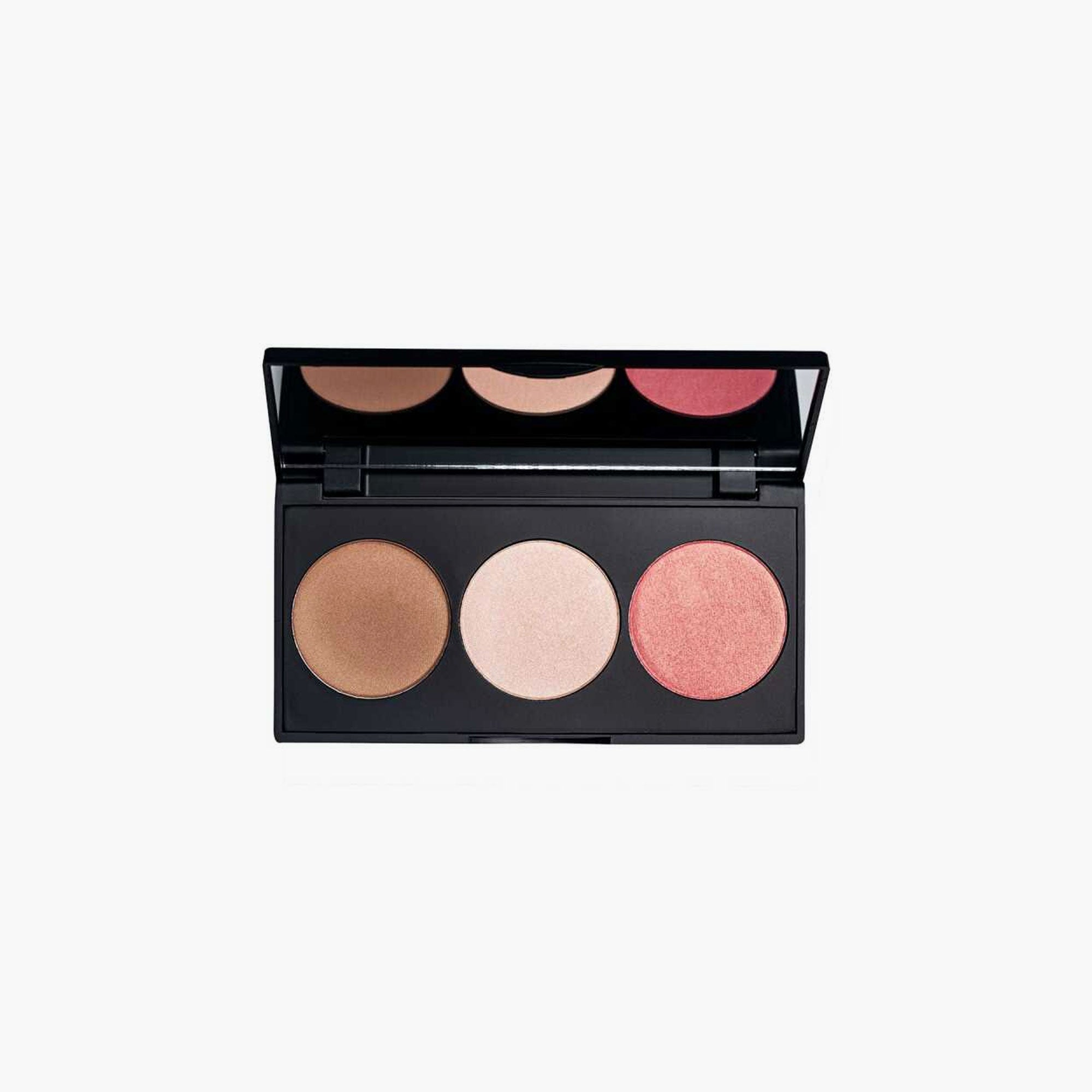 ST London Liquid Illuminator Highlighter Champagne Pearl 15ml on skin