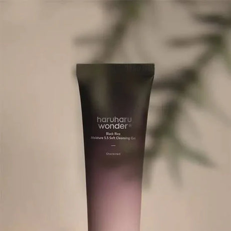 Haruharu Wonder Black Rice Moisture Soft Cleansing Gel for gentle cleaning