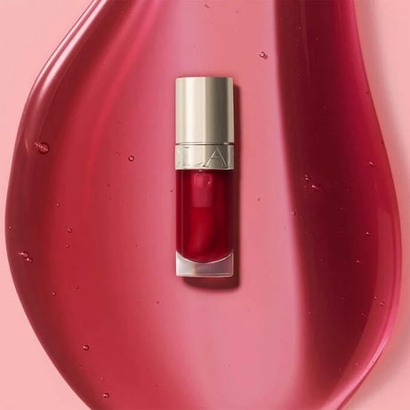 "Clarins Lip Oil, lip comfort oil, nourishing lip oil, hydrating lip product, lip balm, soft lips, lip care"