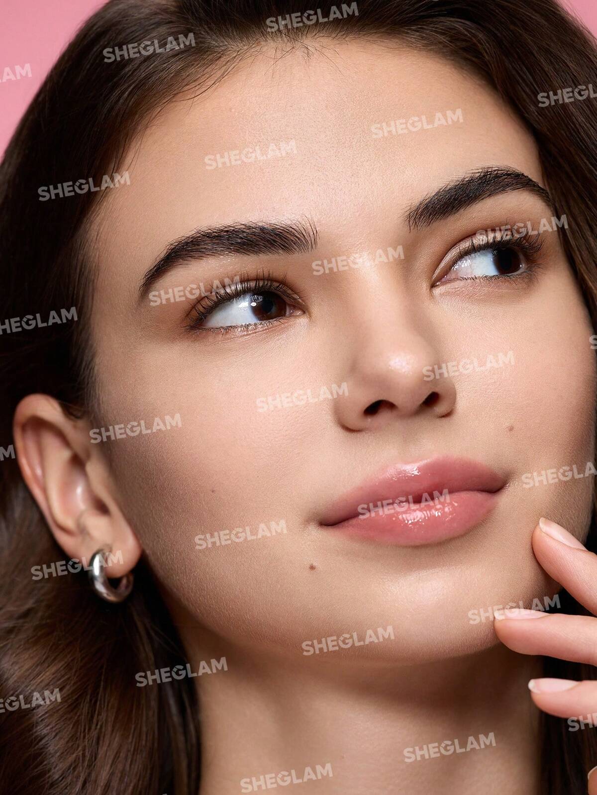 "Sheglam setting powder, makeup setting, long-lasting makeup, silky finish, magic veil powder"