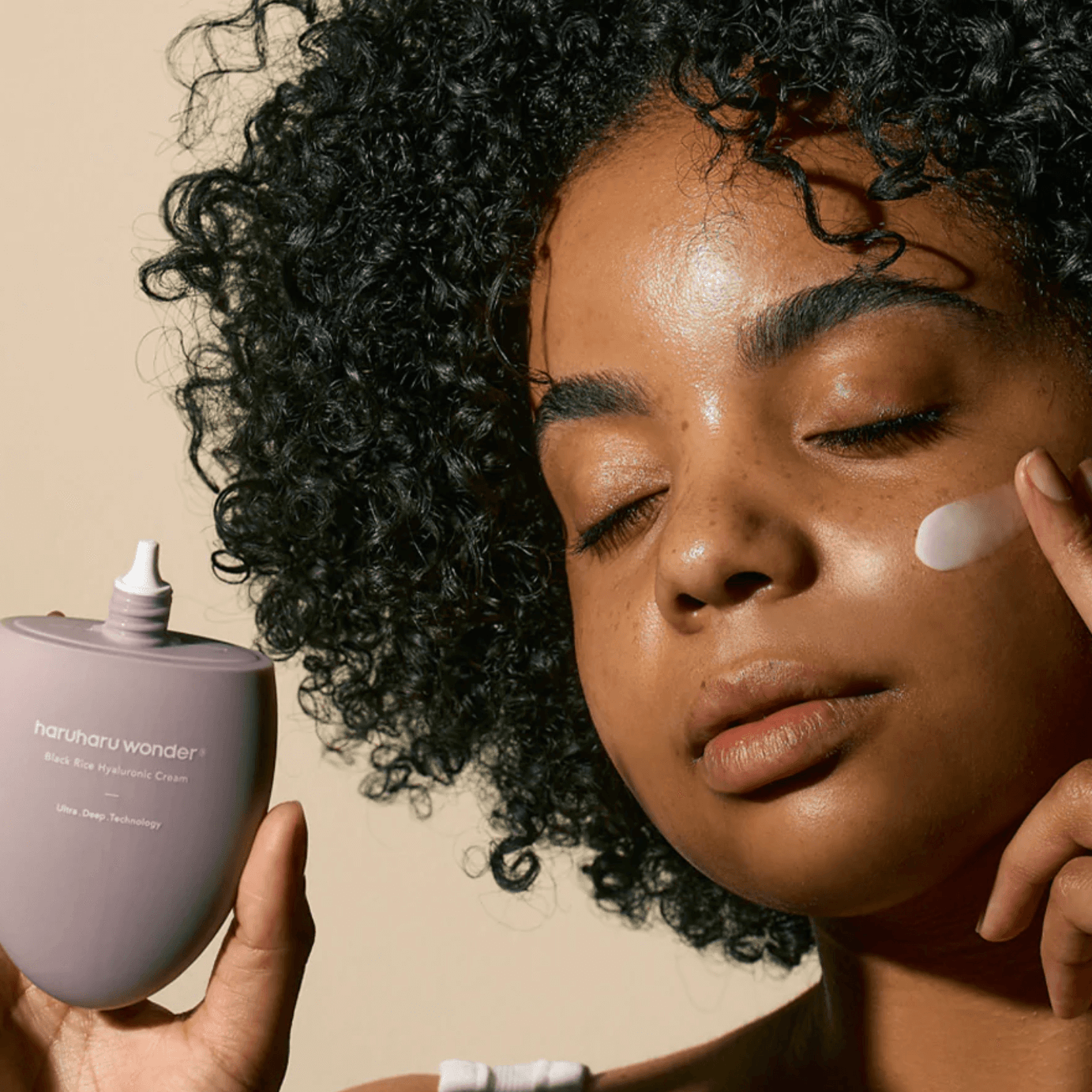 "Haruharu Wonder, hyaluronic cream, anti-aging cream, wrinkle care, nourishing cream, black rice skincare"