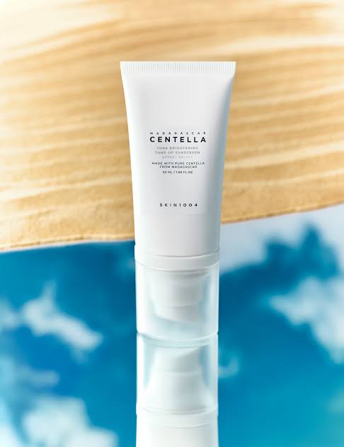 Skin1004 Madagascar Centella Tone Brightening Tone-Up Sunscreen SPF 50+