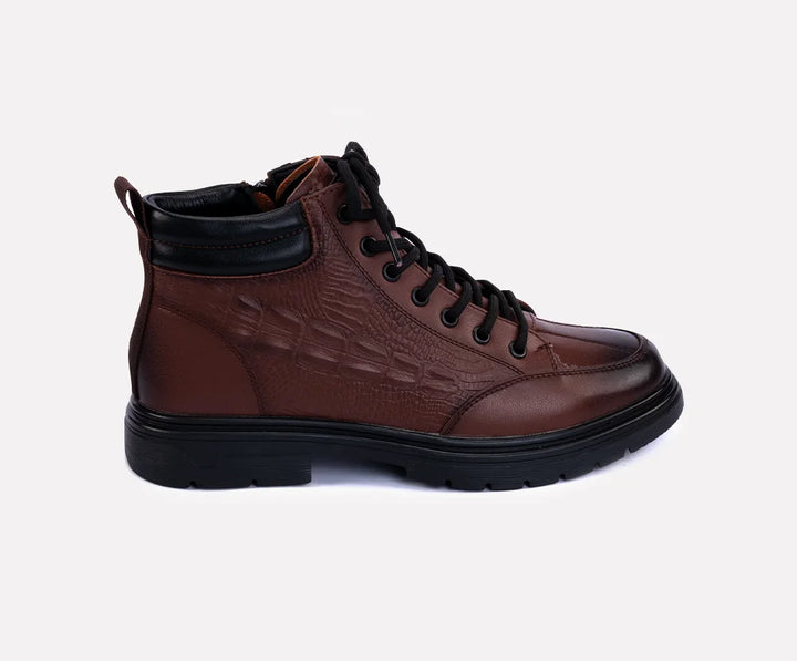 , premium men's shoes, casual footwear Pakistan