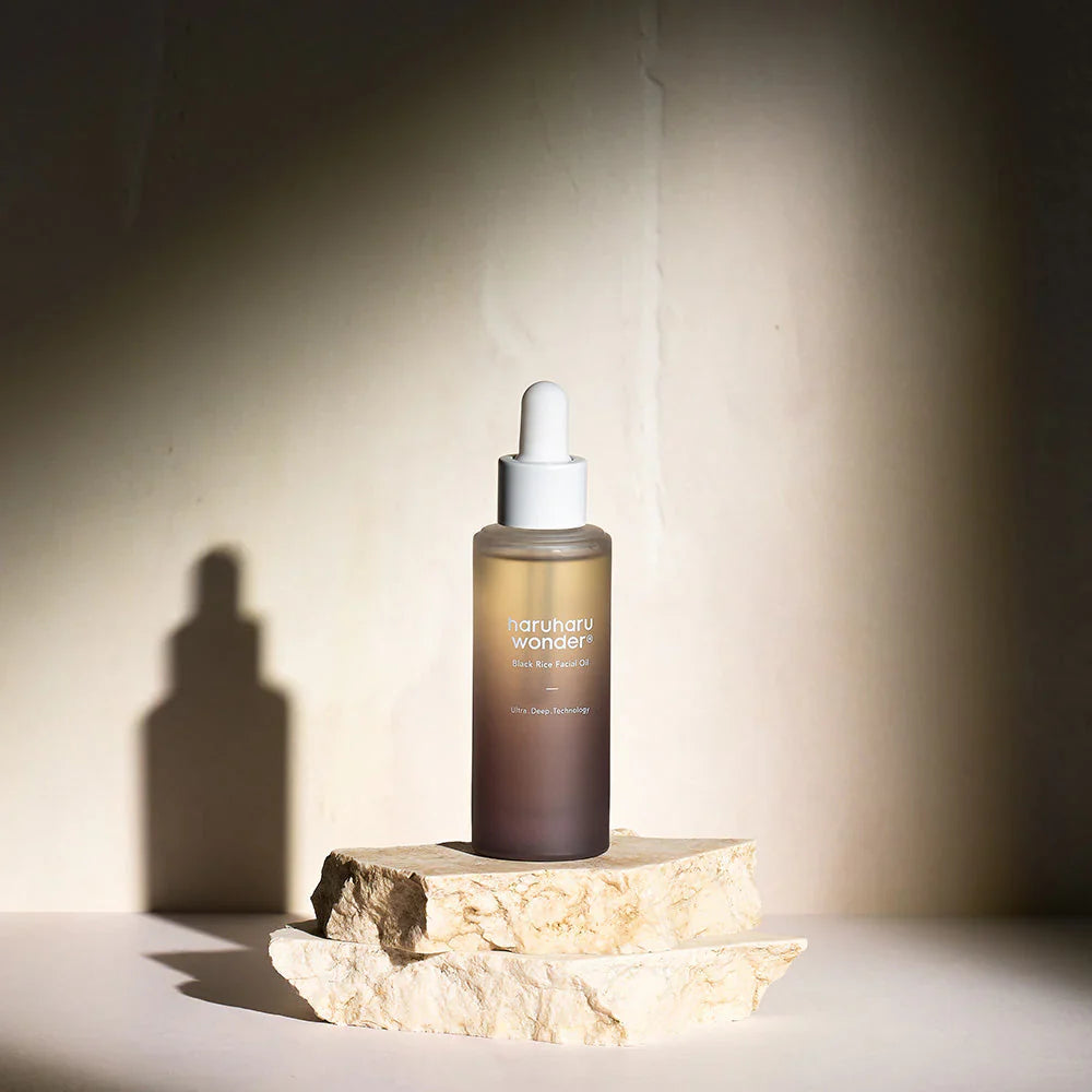 Haruharu Wonder Black Rice Facial Oil for deep hydration and nourishment