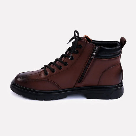 , premium men's shoes, casual footwear Pakistan