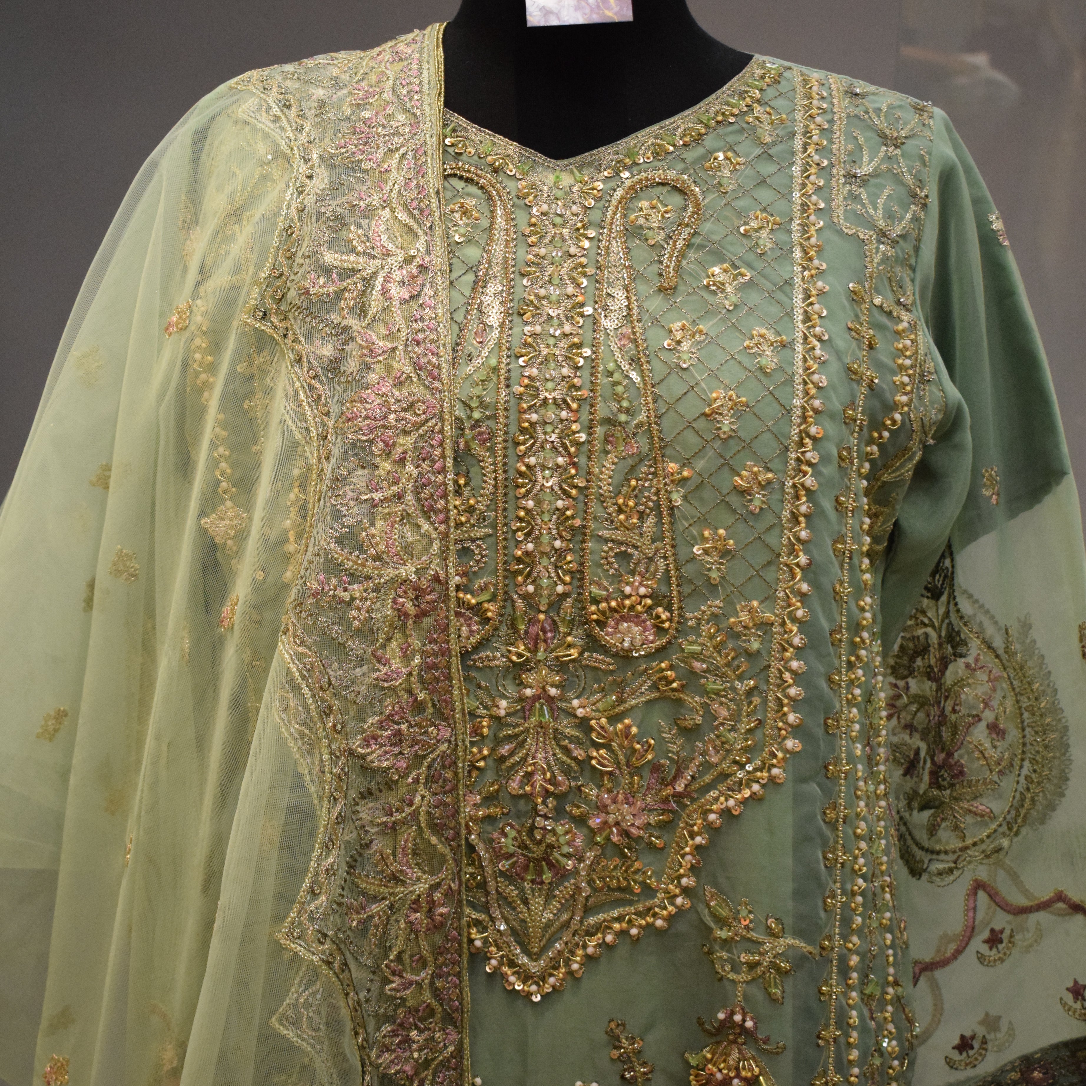 ladies red dress, latest dresses for ladies, party wear suits for women