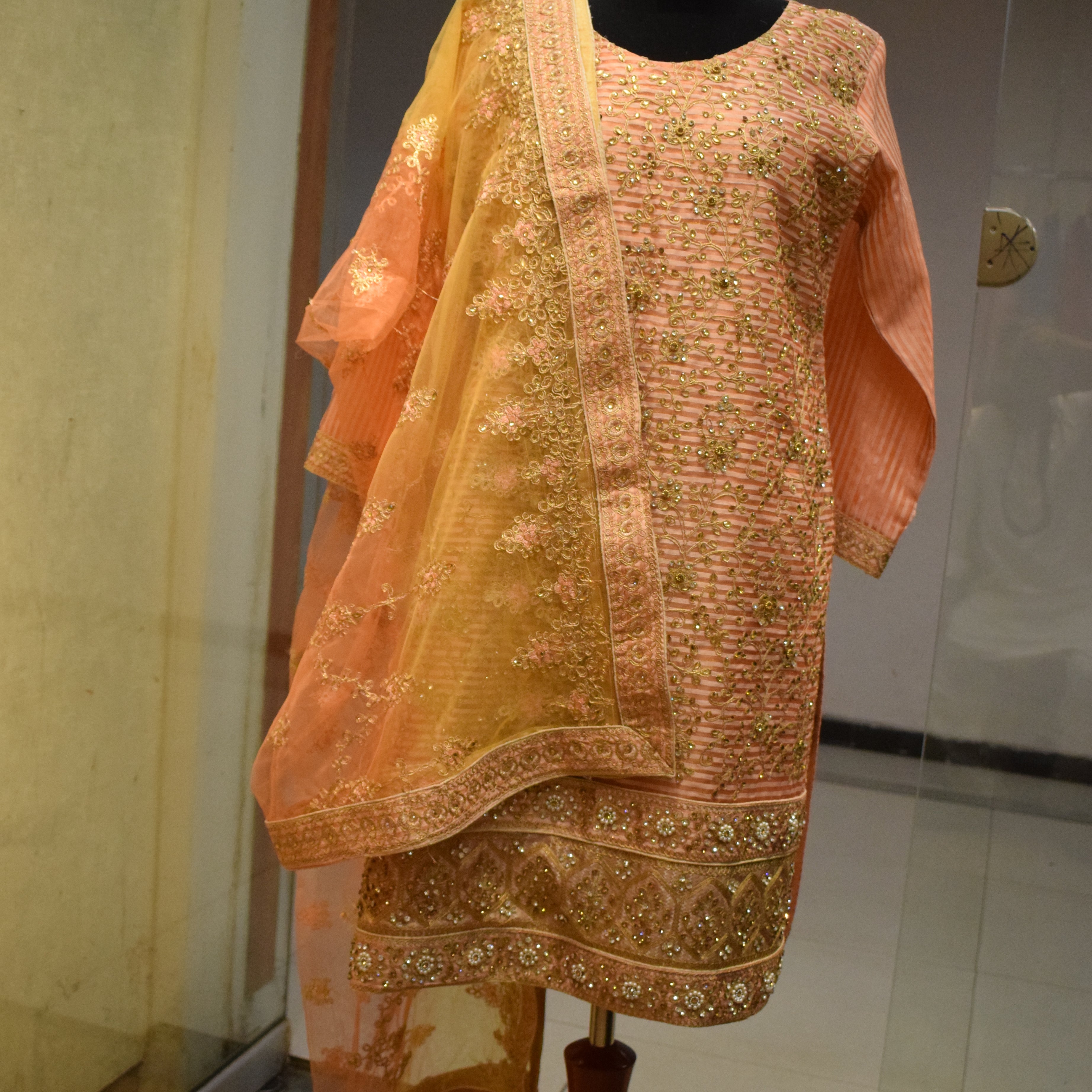 designer suits for women, fashion clothes for women, ladies dresses online