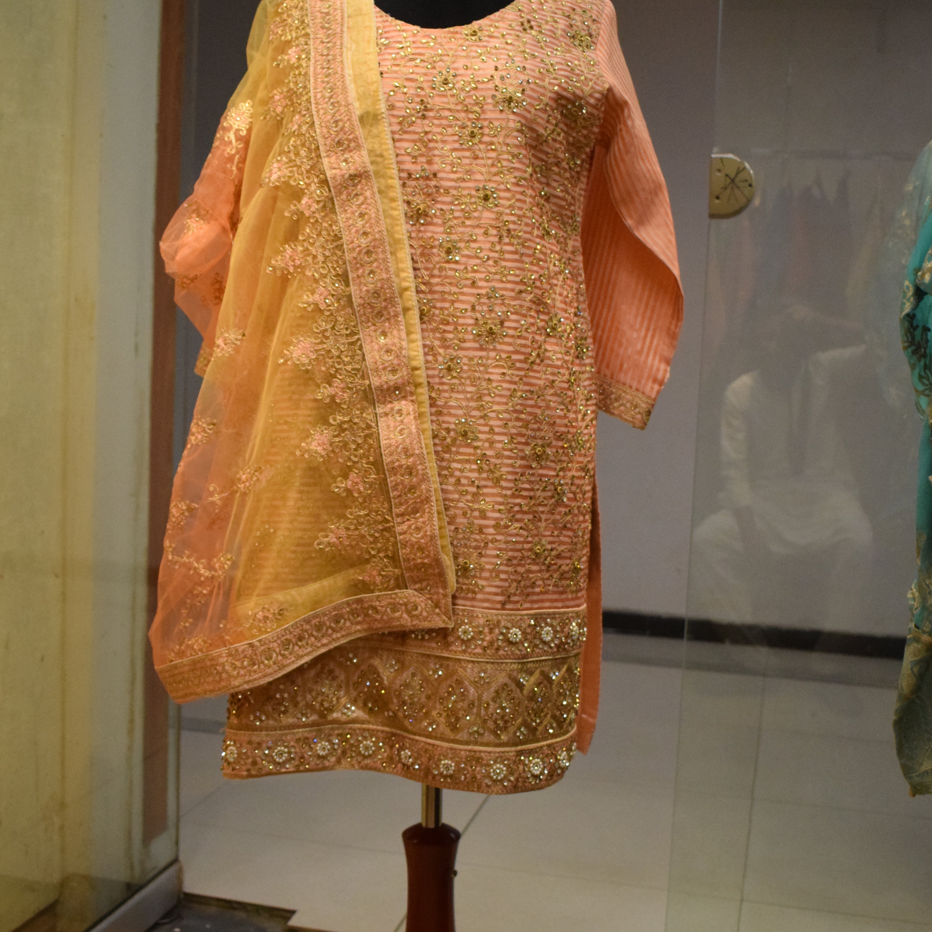 designer suits for women, fashion clothes for women, ladies dresses online