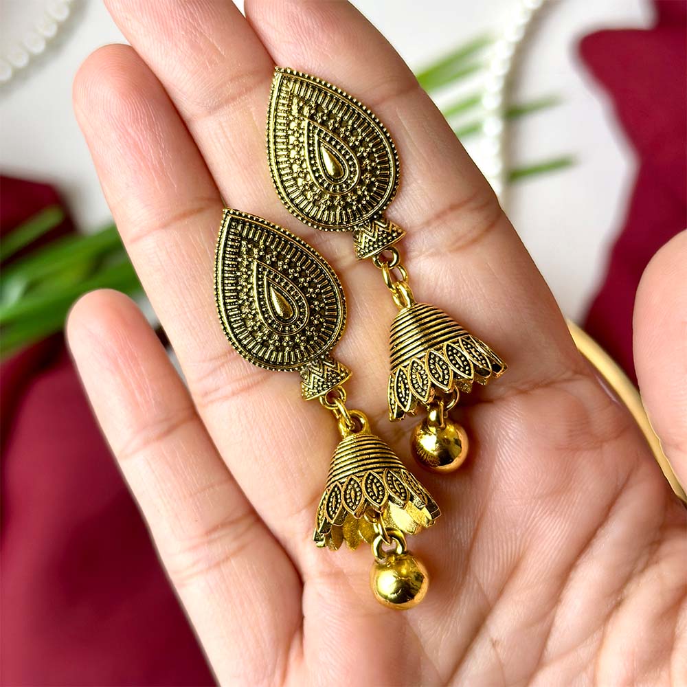 , Ambi Jhumkay (Golden), Alita