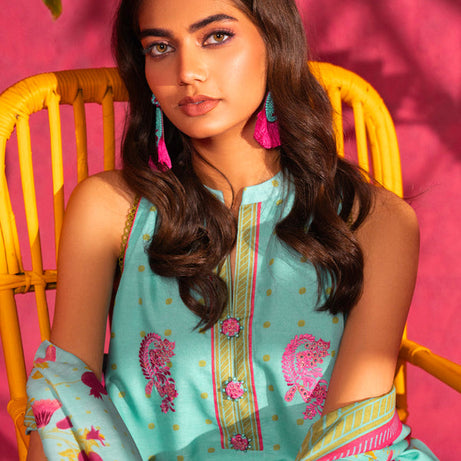 , exquisite women's unstitched fabric collection, Zahra Ahmad stylish unstitched designs