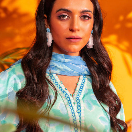 , exquisite women's unstitched Morbagh fabric, Zahra Ahmad premium fabric collection